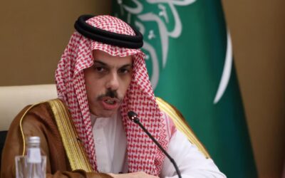 وزير الخارجية يتلقى رسالة خطية من نظيره الإسباني