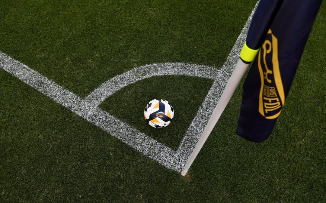 أبها يقترب من حسم لقب دوري يلو في جولة