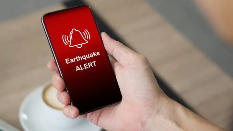 117 هزة أرضية يومياً في تركيا والذعر يجتاح مقاهي إسطنبول وسط شائعات عن زلزال