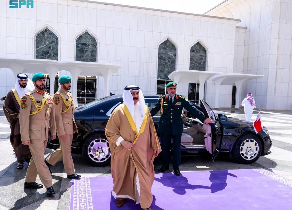 قادة البحرين والكويت وقطر والإمارات يغادرون جدة بعد مشاركتهم في القمة الخليجية التشاورية