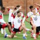 لاعبو ألمانيا يتكفلون بنقل 600 مشجع في كأس العالم بسبب ارتفاع التكاليف