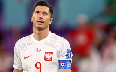 كفاراتسخيليا وليفاندوفسكي من أبرز النجوم الغائبين عن مونديال 2026