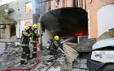 الداخلية البحرينية: طفلة مصابة وحرائق بمركبات ومنازل جراء شظايا مسيّرات إيرانية