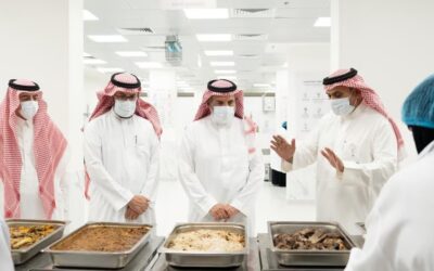 رئيس غرفة الرياض يزور جمعية خيرات ويدعو رجال الأعمال لدعمها