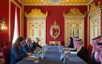 وزير الخارجية يبحث في لشبونة خفض التصعيد الإقليمي والاتفاق الإيراني الأمريكي