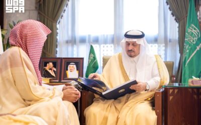 أمير الرياض يستقبل مدير فرع هيئة الأمر بالمعروف بالمنطقة