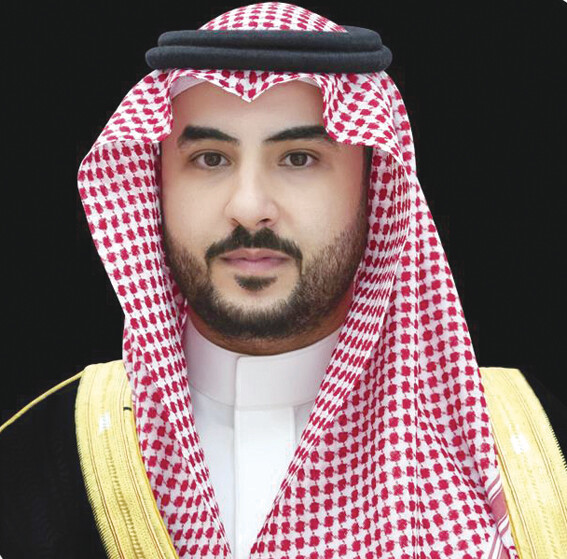 وزير الدفاع يجري اتصالًا بنظيريه الجنوب أفريقي والتركي