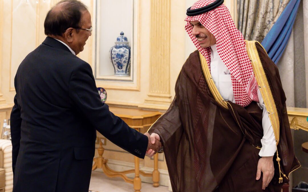 وزير الخارجية يستقبل مستشار الأمن الوطني الهندي