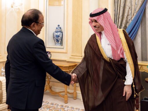 وزير الخارجية يستقبل مستشار الأمن الوطني الهندي