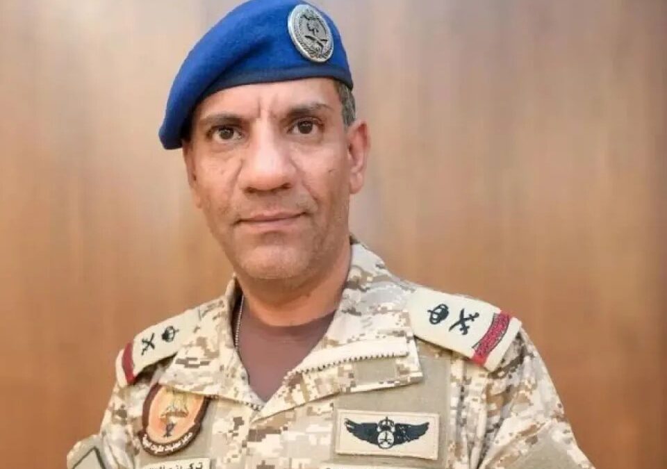 الدفاعات الجوية للتحالف تعترض صواريخ باليستية أطلقتها الميليشيا الحوثية تجاه جنوب السعودية