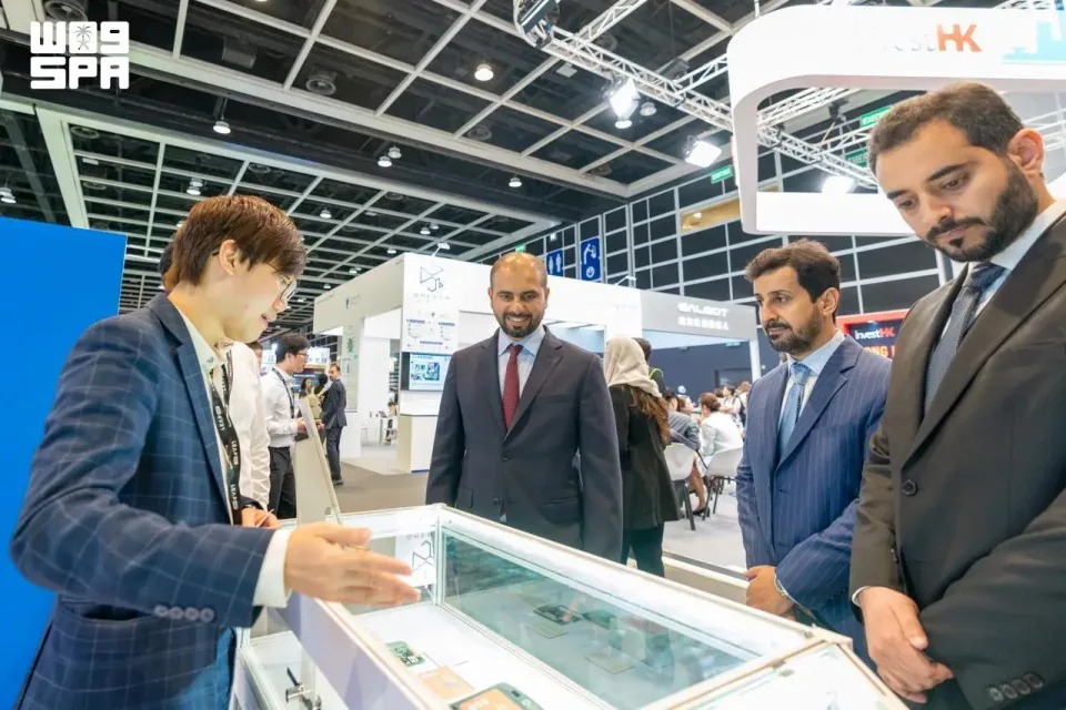 محافظ هيئة الحكومة الرقمية يختتم زيارة رسمية لهونغ كونغ والصين لتعزيز الشراكات الرقمية