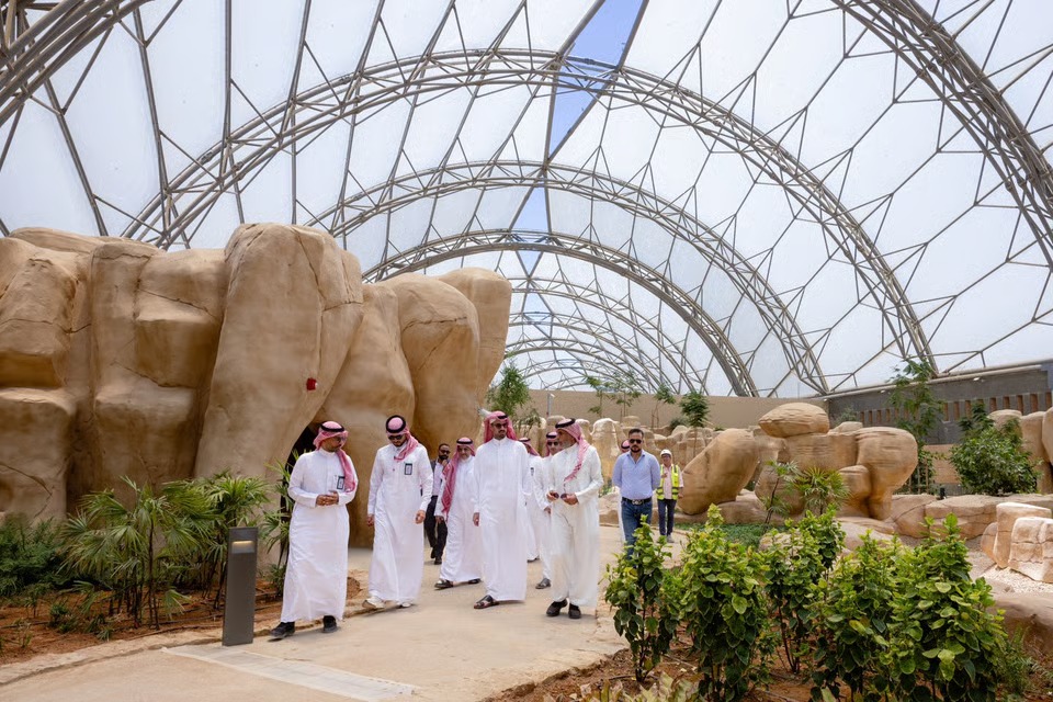 أمين الرياض: حدائق الملك عبدالله تقترب من الاكتمال وتوفر 21 درجة وسط موجة الحر