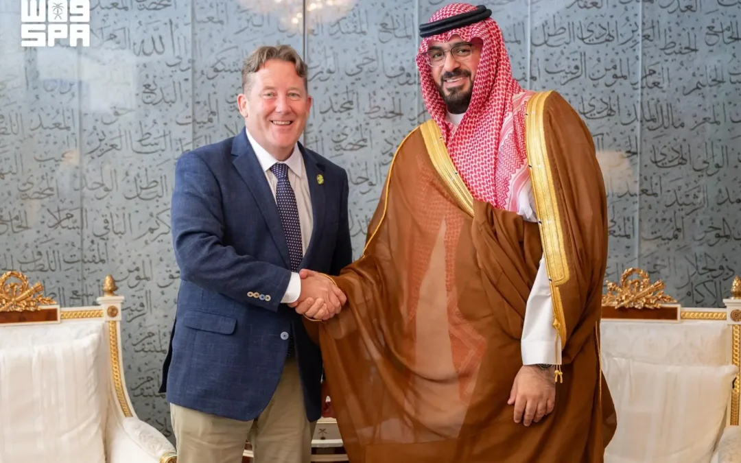 وزير الاقتصاد يبحث مع نظيره الإيرلندي تعزيز التعاون المناخي والطاقة