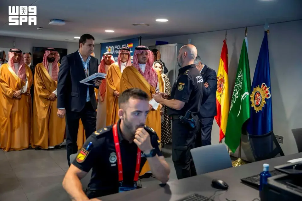 وزير الداخلية يتابع منظومة أمن الفعاليات الرياضية في ملعب ميتروبوليتانو بمدريد