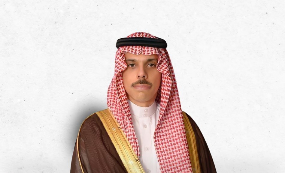 وزير الخارجية يبحث هاتفيًا المستجدات مع نظيريه التركي والكويتي