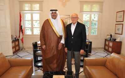 السفير الدوسري يلتقي رئيس الوزراء اللبناني السابق