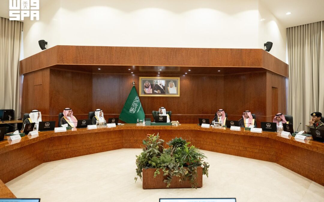 نائب أمير مكة يرأس اجتماع لجنة الحج والعمرة