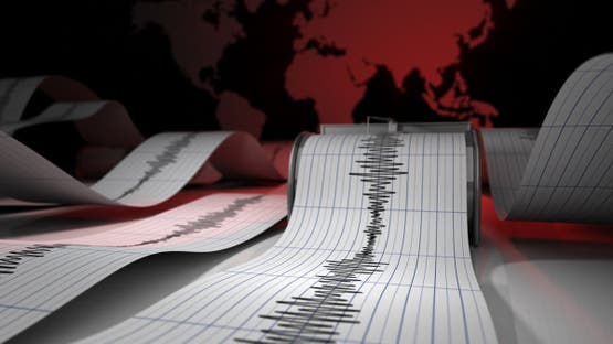 هزات ارتدادية تضرب نابولي الإيطالية بعد أقوى زلزال منذ عقود