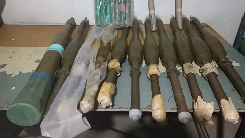 الجيش اللبناني يضبط قذائف مهرَّبة من سورية