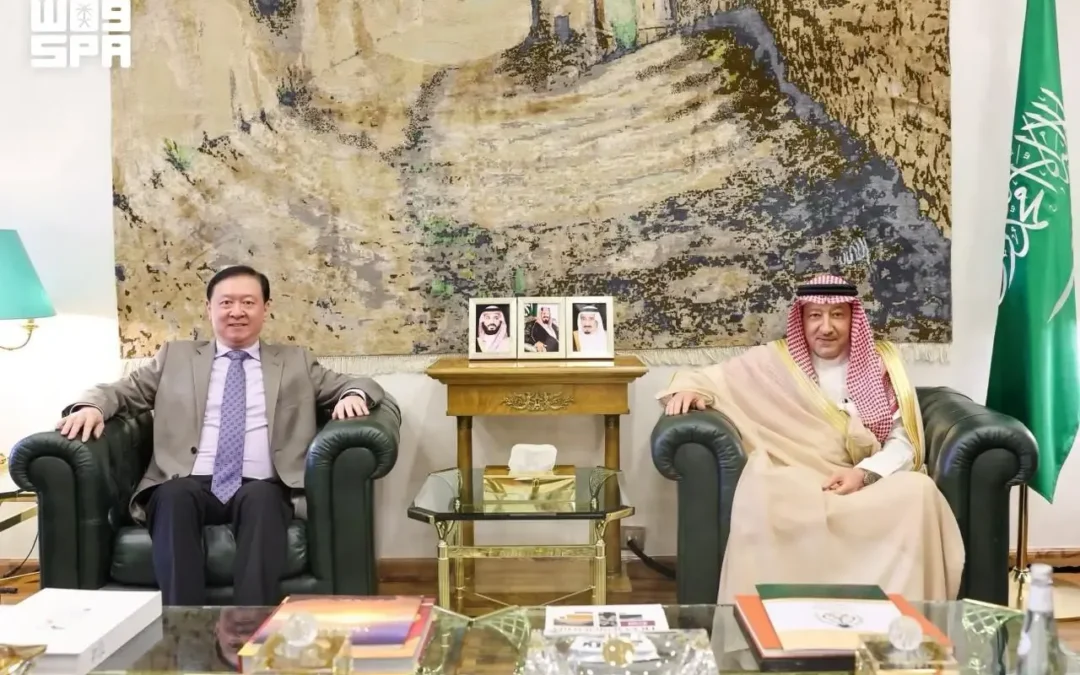 «الخريجي» يستقبل سفير الصين لدى المملكة