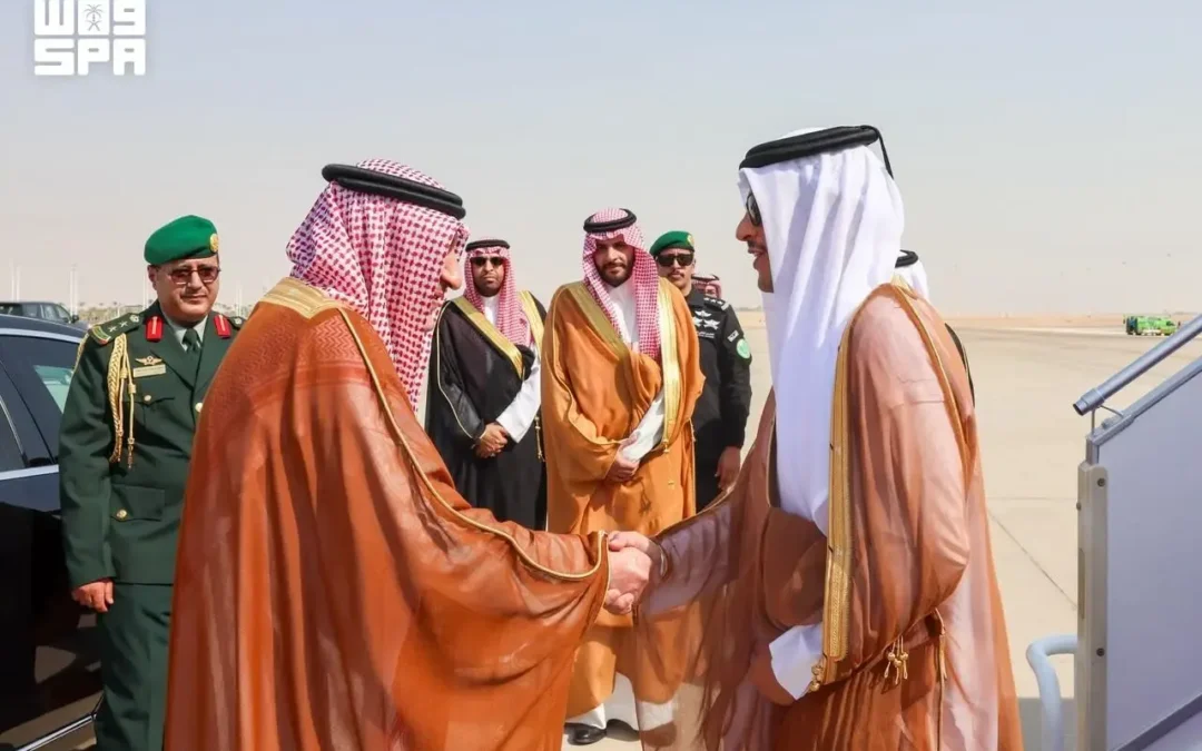 رئيس وزراء قطر يصل الرياض في زيارة رسمية