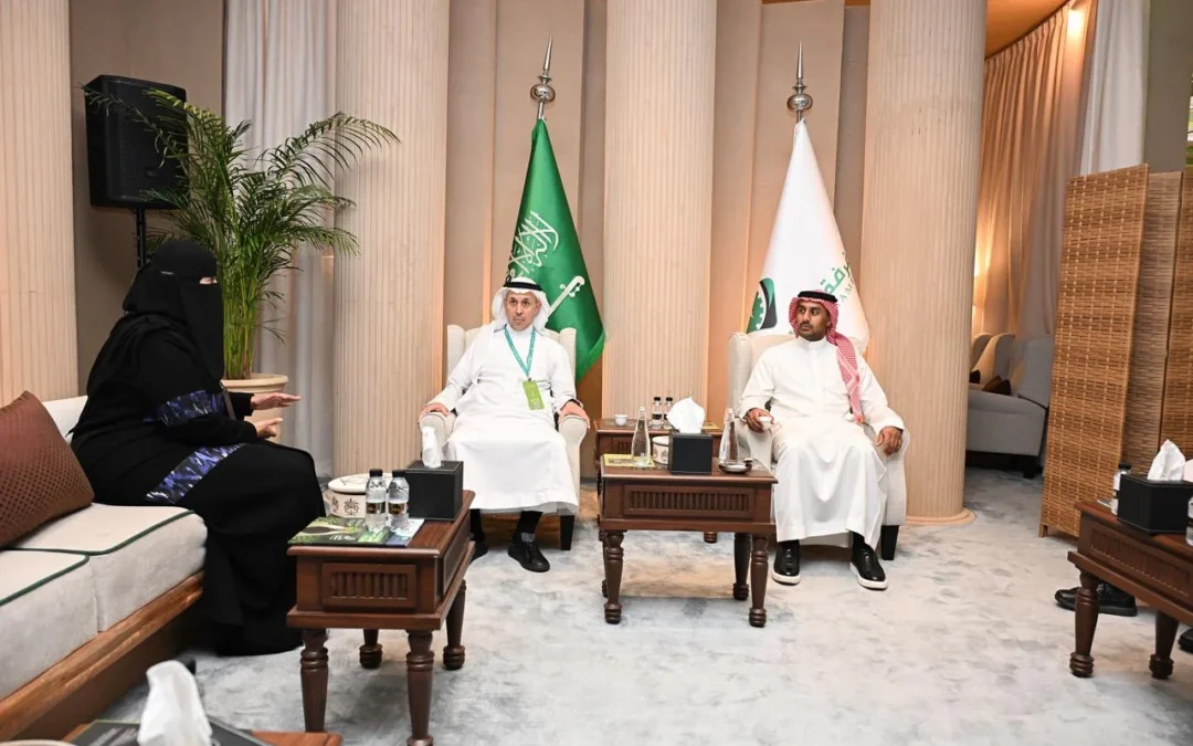 غرفة الأحساء تبحث شراكة مجتمعية مع «ترابط الشرقية» على هامش معرض اللومي 2026