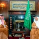 أمير تبوك ووزير البلديات يستعرضان مشاريع المنطقة التنموية والسكنية