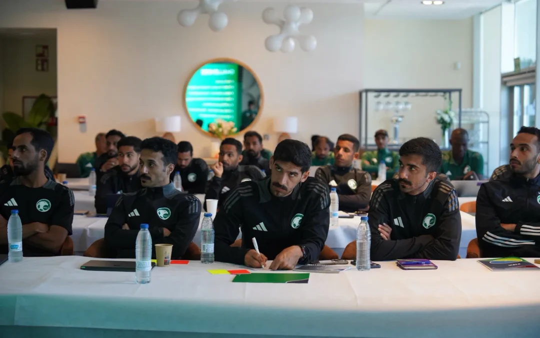 حكام دوري روشن السعودي يختتمون معسكرهم في إسبانيا