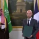 ولي العهد وماكرون يشهدان توقيع اتفاقيات سعودية فرنسية في الدفاع والسياحة والثقافة