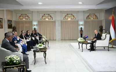 العليمي: جماعة الحوثي تستغل الهدن لإعادة بناء قدراتها.. واليمن مستعد لمواجهة مشروع الحرب
