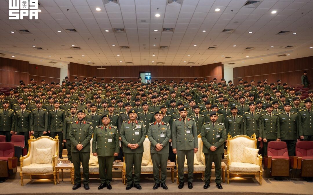 “العصيمي” يشهد تخريج ضباط قطاع المديرية العامة للسجون