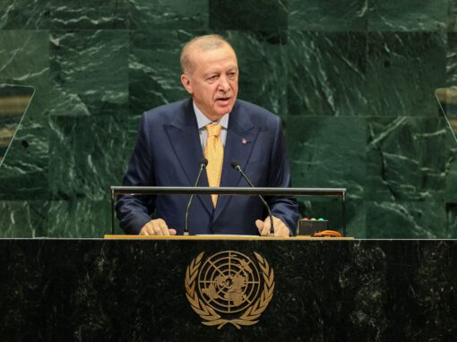 أردوغان: اتفاق مكة يعزز التضامن بين السعودية وتركيا وباكستان