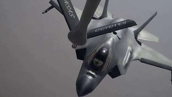 الشبحية “F35A” تكثف دورياتها مع حصار أمريكي على إيران