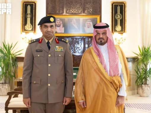 نائب أمير مكة يقلّد مدير الدفاع المدني بالعاصمة المقدسة رتبته الجديدة