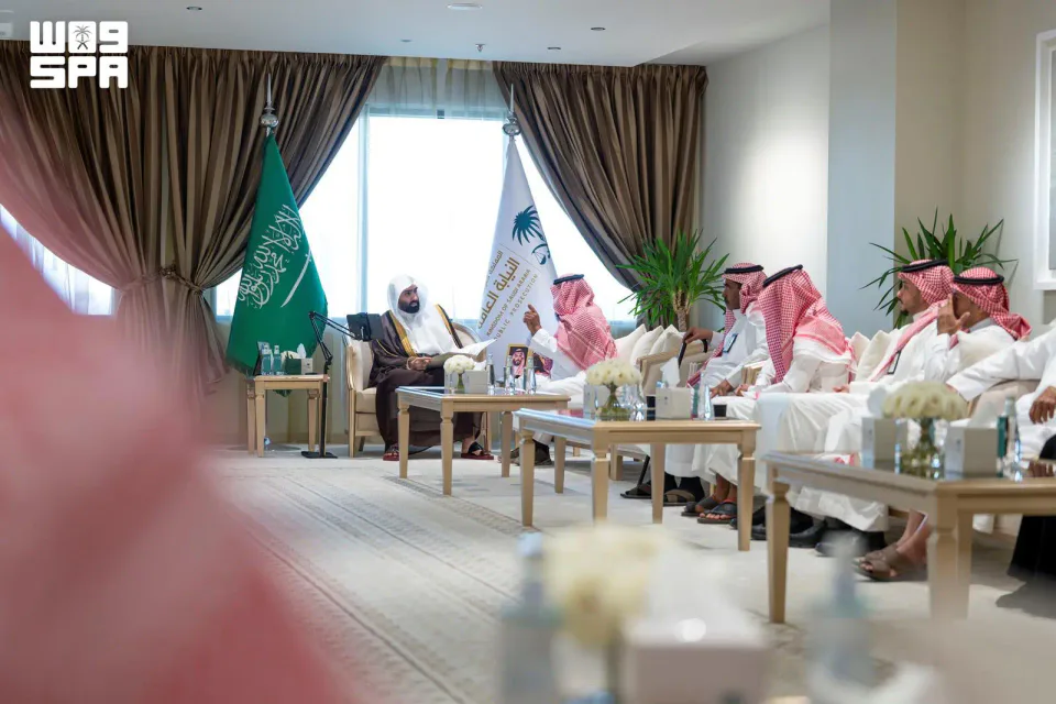 النائب العام يستقبل مواطنين ومقيمين ويوجّه بسرعة إنجاز إجراءاتهم النظامية
